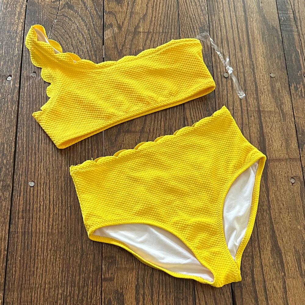 Old Navy Yellow Scalloped Bikini Set